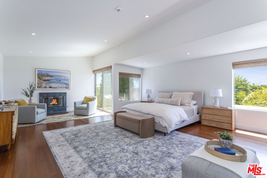 Bedroom, Fireplace, Interior, Recessed Lighting, Wood Texture Flooring