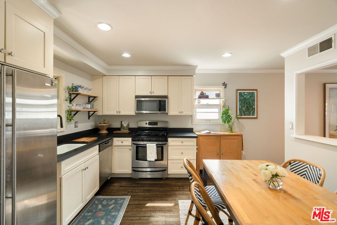 Dining room, Interior, Kitchen, Recessed Lighting, Stainless Steel Appliances, Wood Texture Flooring
