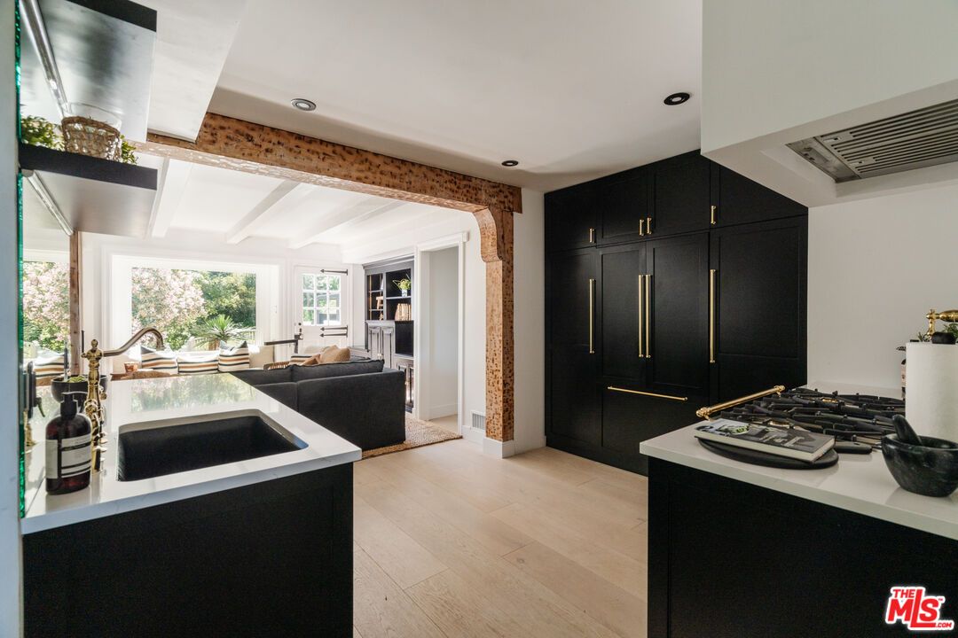 Interior, Kitchen, Living room, Recessed Lighting, Wood Texture Flooring