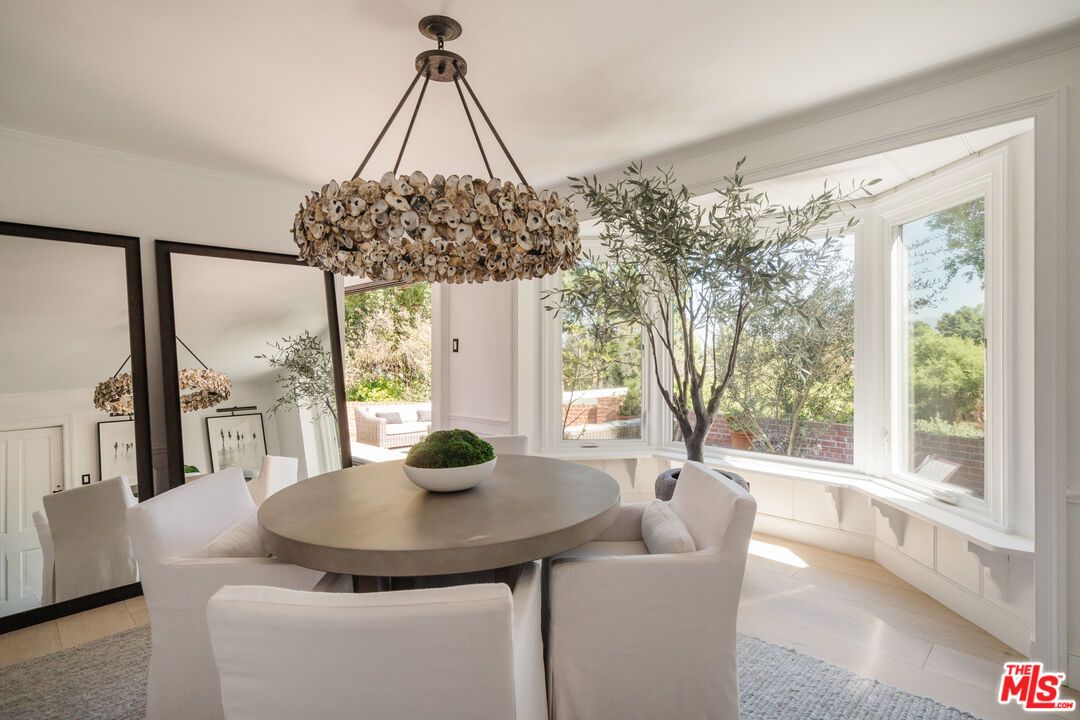 Chandelier, Dining room, Interior, Pendant Lights, Wood Texture Flooring