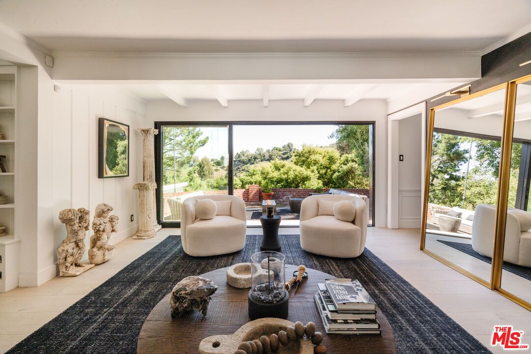 Interior, Living room