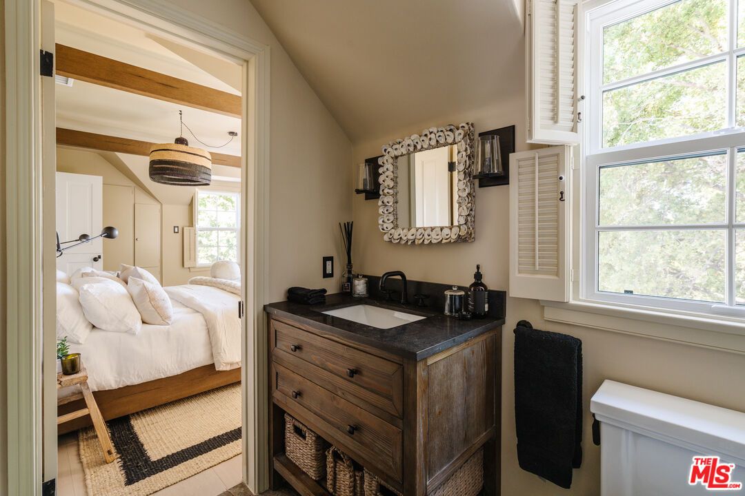 Bathroom, Bedroom, Interior