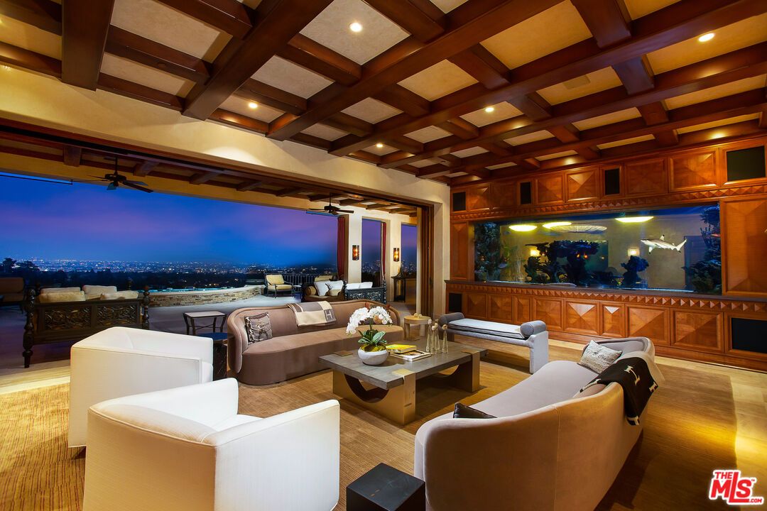 Interior, Living room, Recessed Lighting, Wooden Beams, Wood Texture Flooring