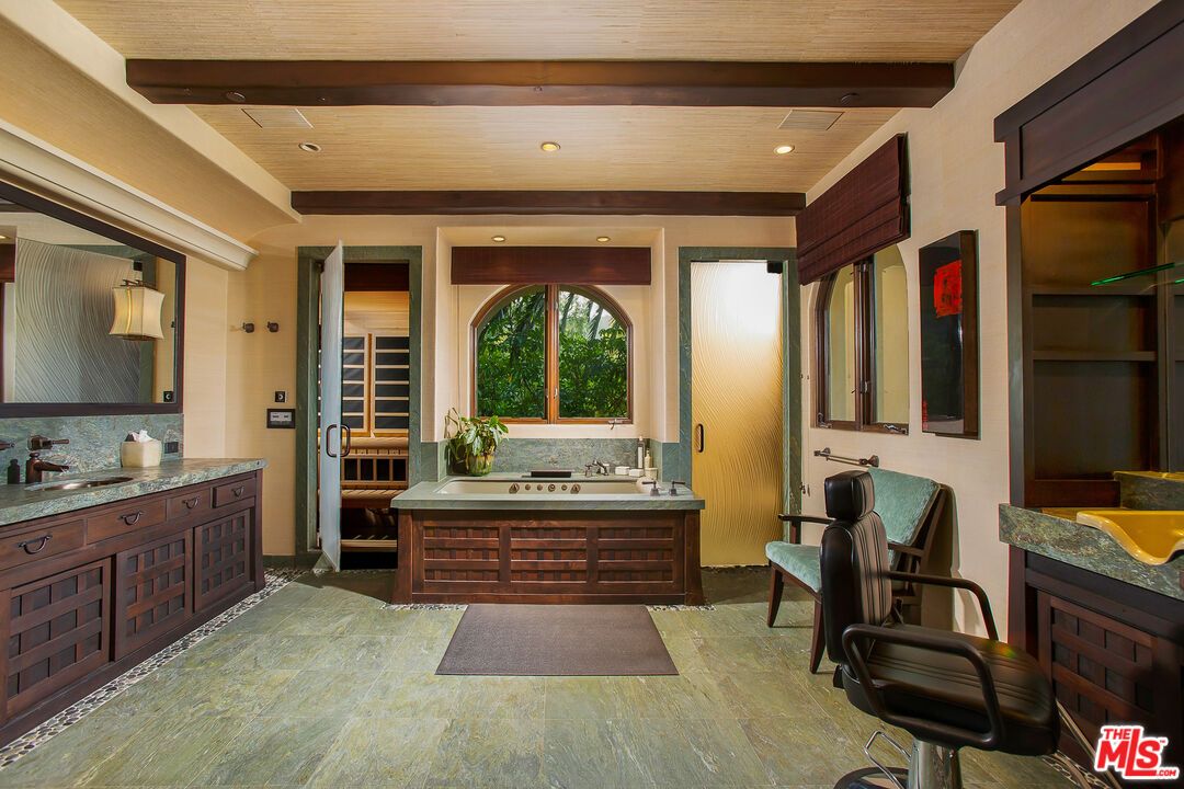 Bathroom, Interior, Recessed Lighting, Wooden Beams, Wooden Ceilings