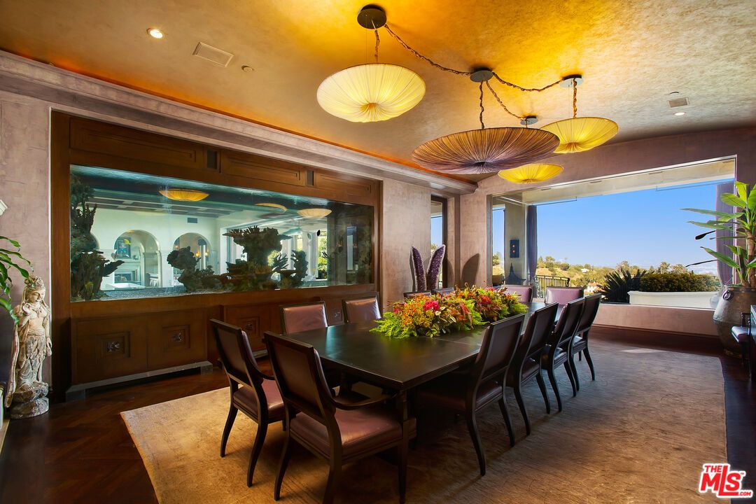 Dining room, Interior, Pendant Lights, Recessed Lighting, Wood Texture Flooring