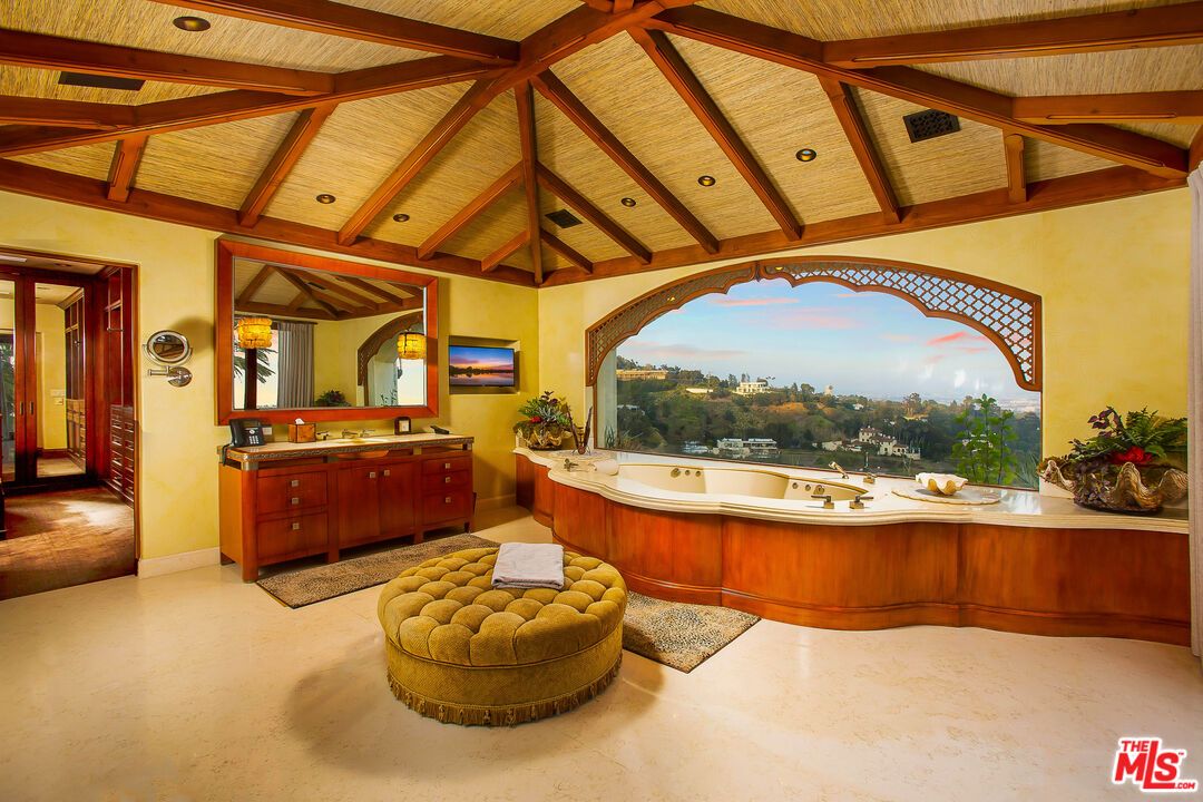 Bathroom, Hot Tub, Interior, Recessed Lighting, Wooden Beams, Wooden Ceilings