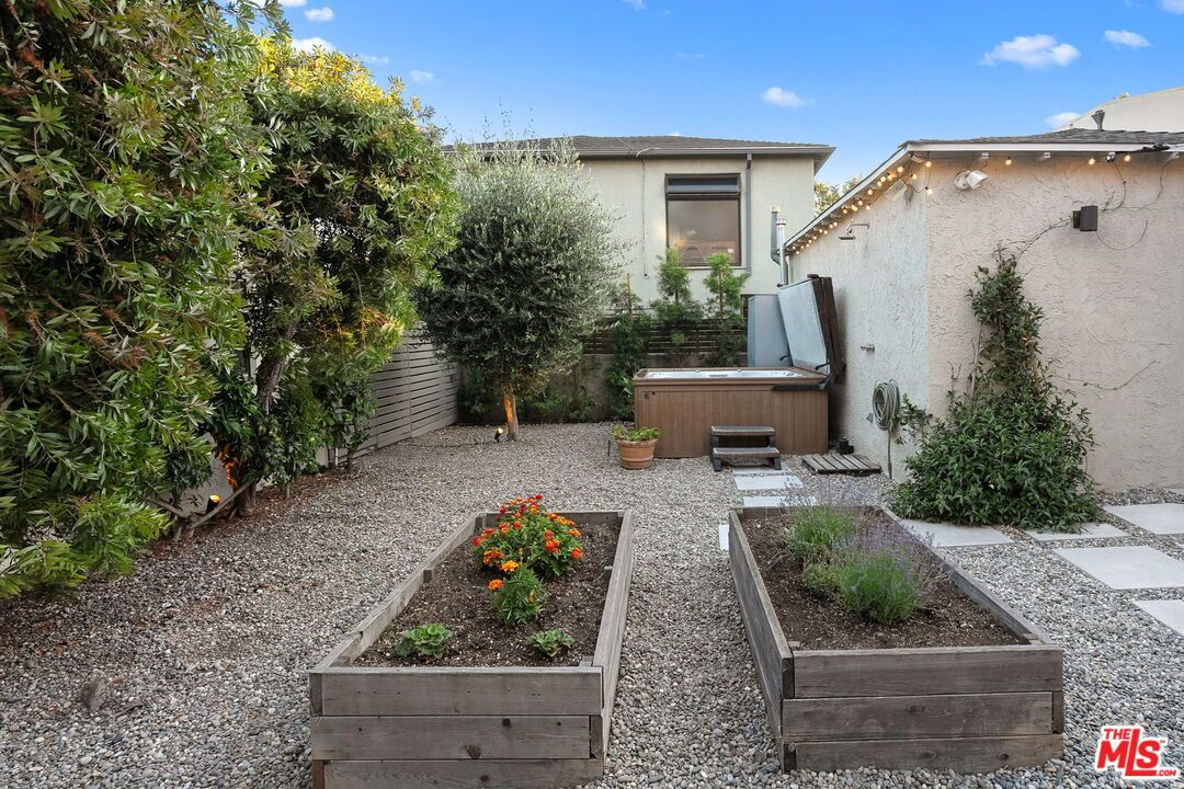 Backyard, Exterior, Hot Tub