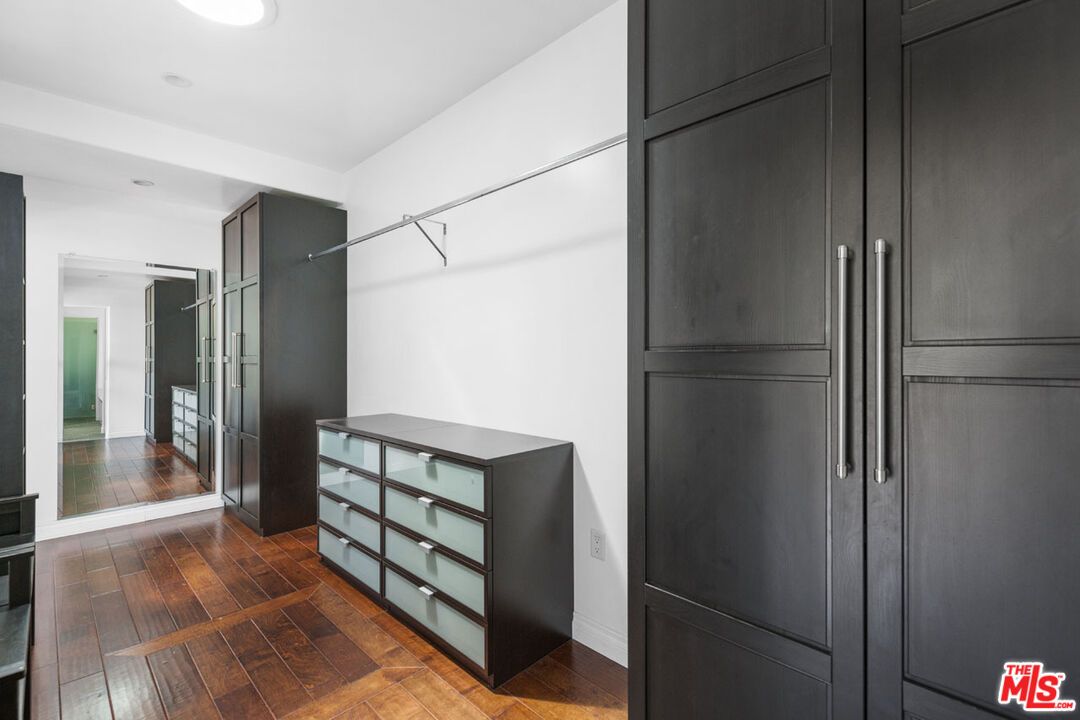 Interior, Recessed Lighting, Walk-in Closets, Wood Texture Flooring