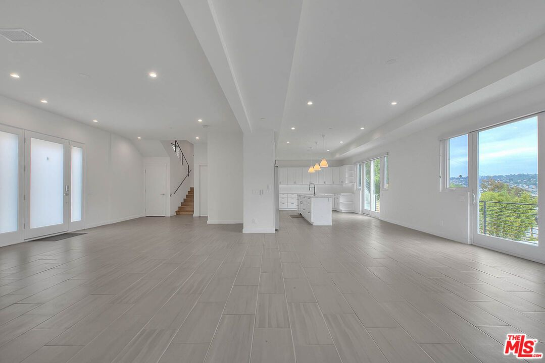 Empty room, Interior, Pendant Lights, Recessed Lighting, Wood Texture Flooring