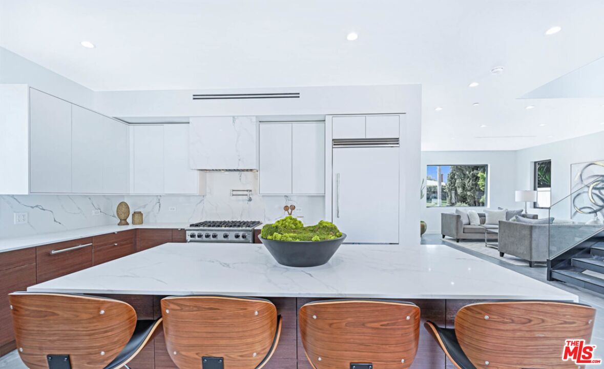 Interior, Kitchen, Living room, Marble Walls, Recessed Lighting, Stainless Steel Appliances