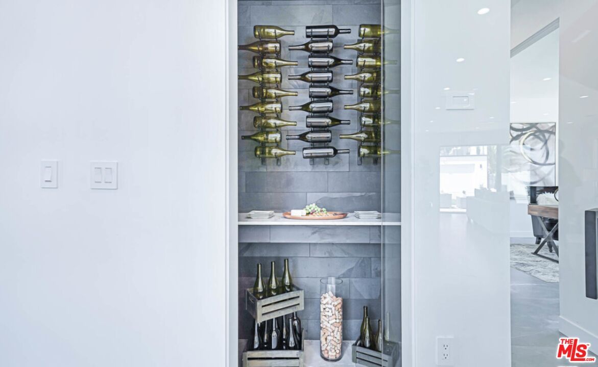 Interior, Recessed Lighting, Wine Storage