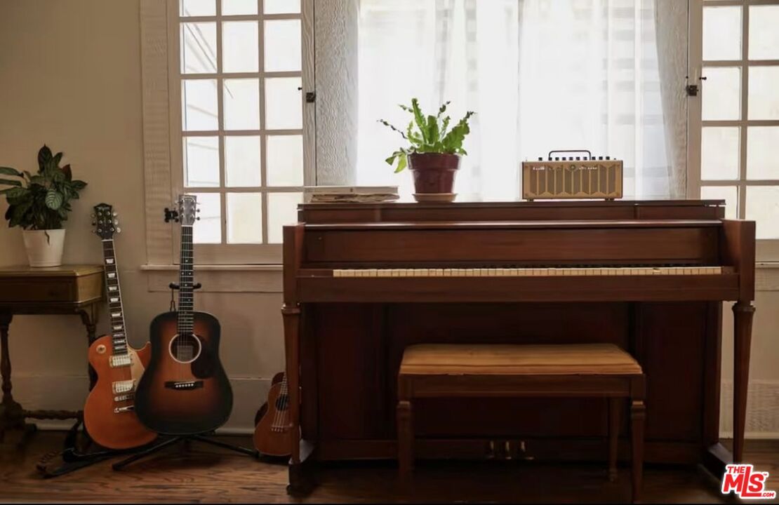 Interior, Piano, Wood Texture Flooring