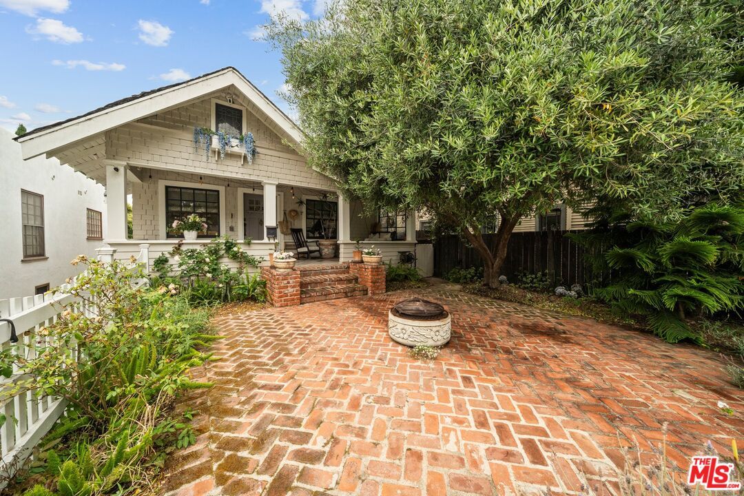 Backyard, Exterior, Facade, American Craftsman