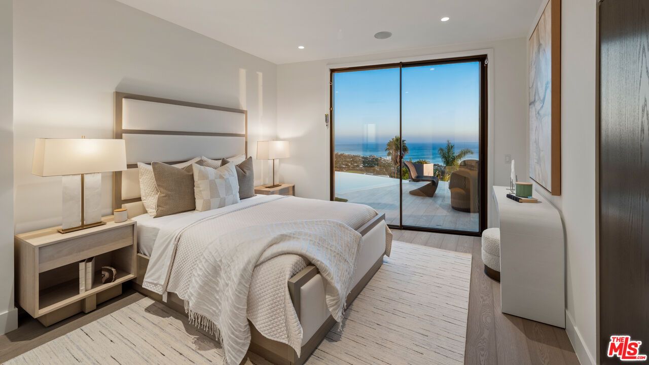 Bedroom, Interior, Recessed Lighting, Water, Wood Texture Flooring