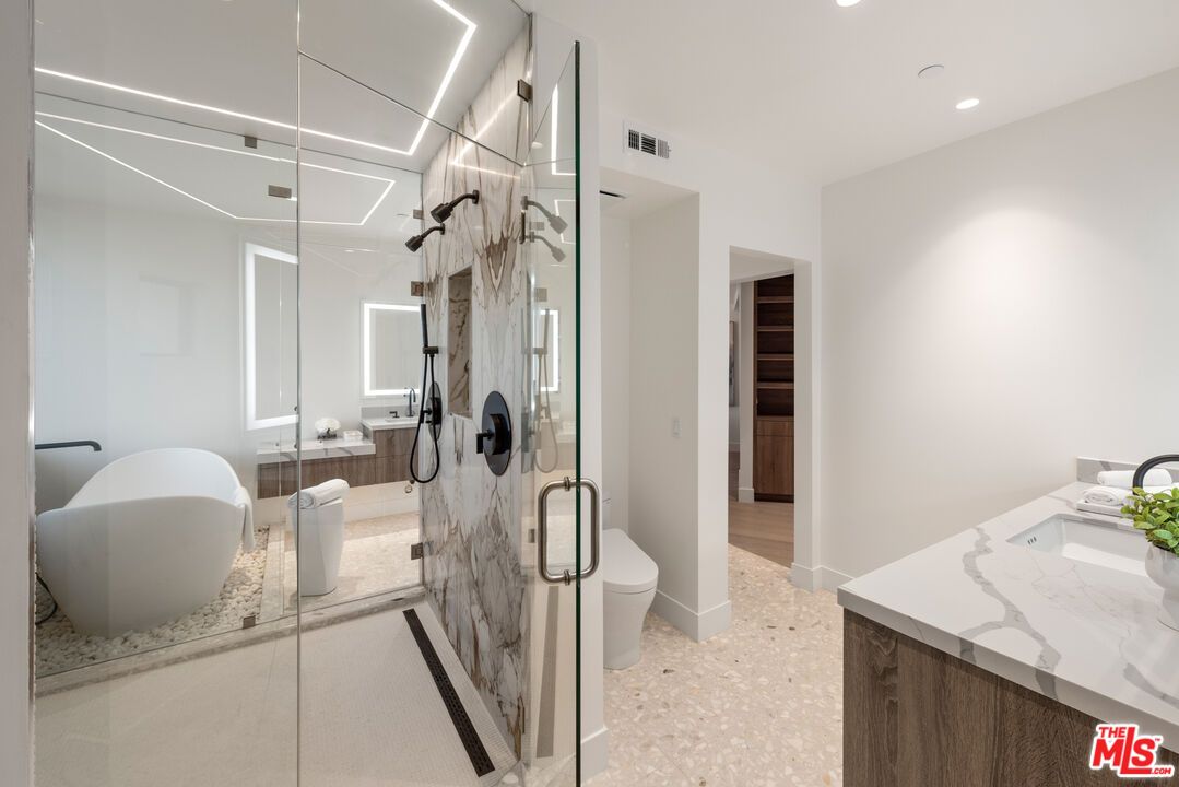 Bathroom, Free Standing Baths, Glass Shower, Interior, Recessed Lighting