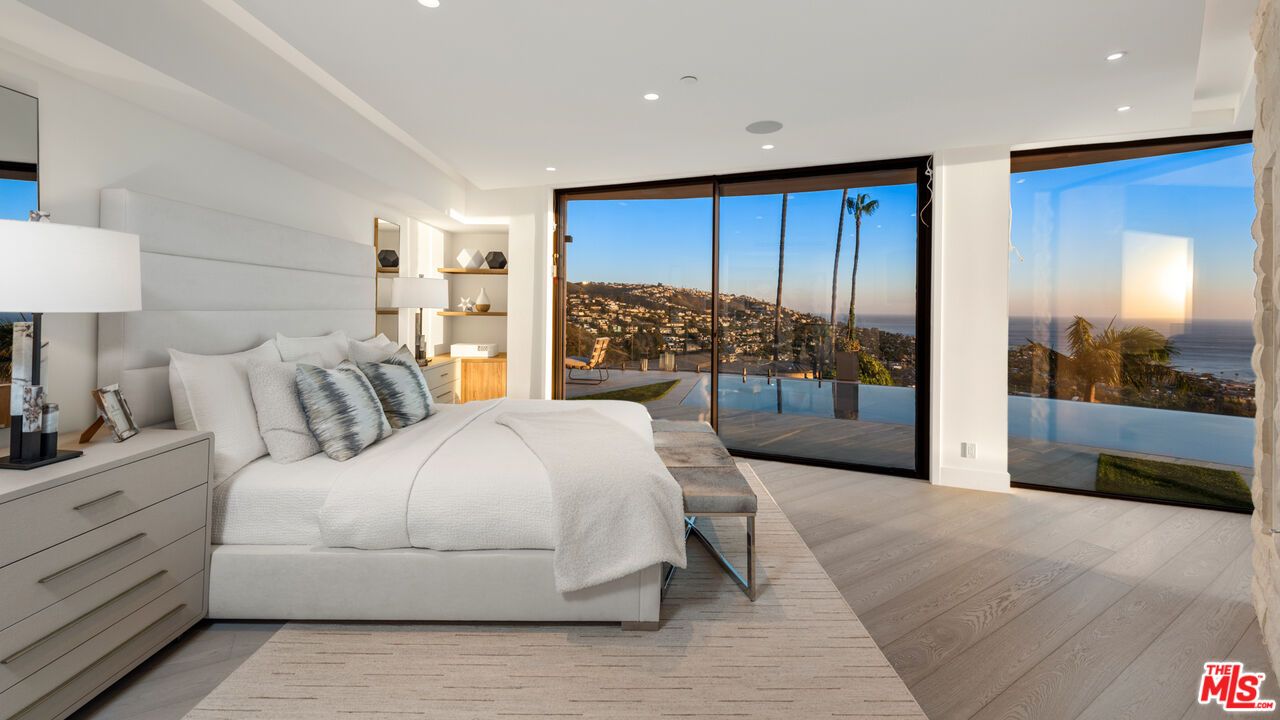 Bedroom, Interior, Recessed Lighting, Water, Wood Texture Flooring
