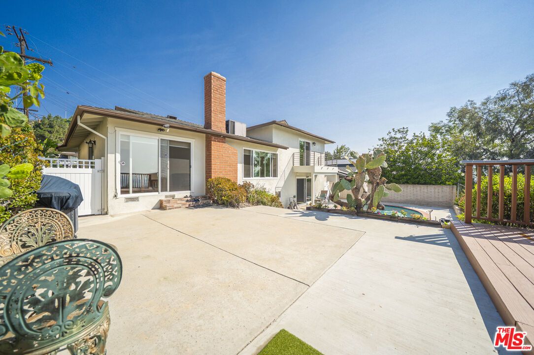 Backyard, Exterior, Pool