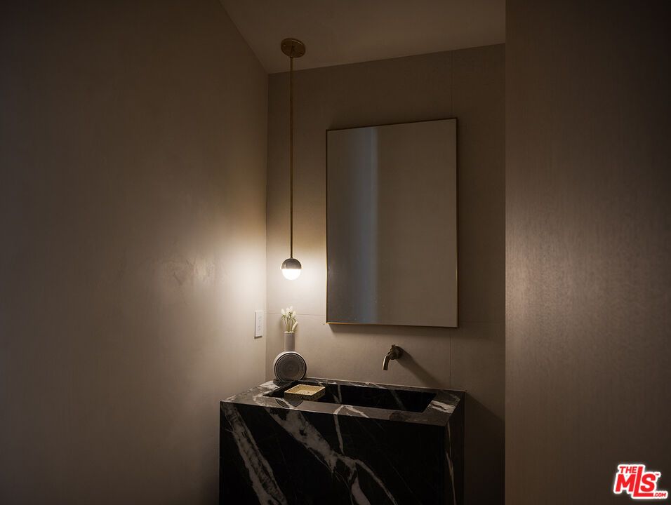 Bathroom, Interior, Pendant Lights