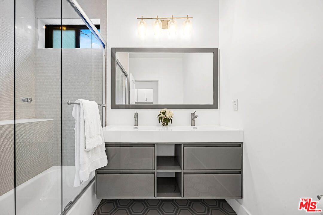 Bathroom, Dual Sink Vanities, Glass Shower, Interior