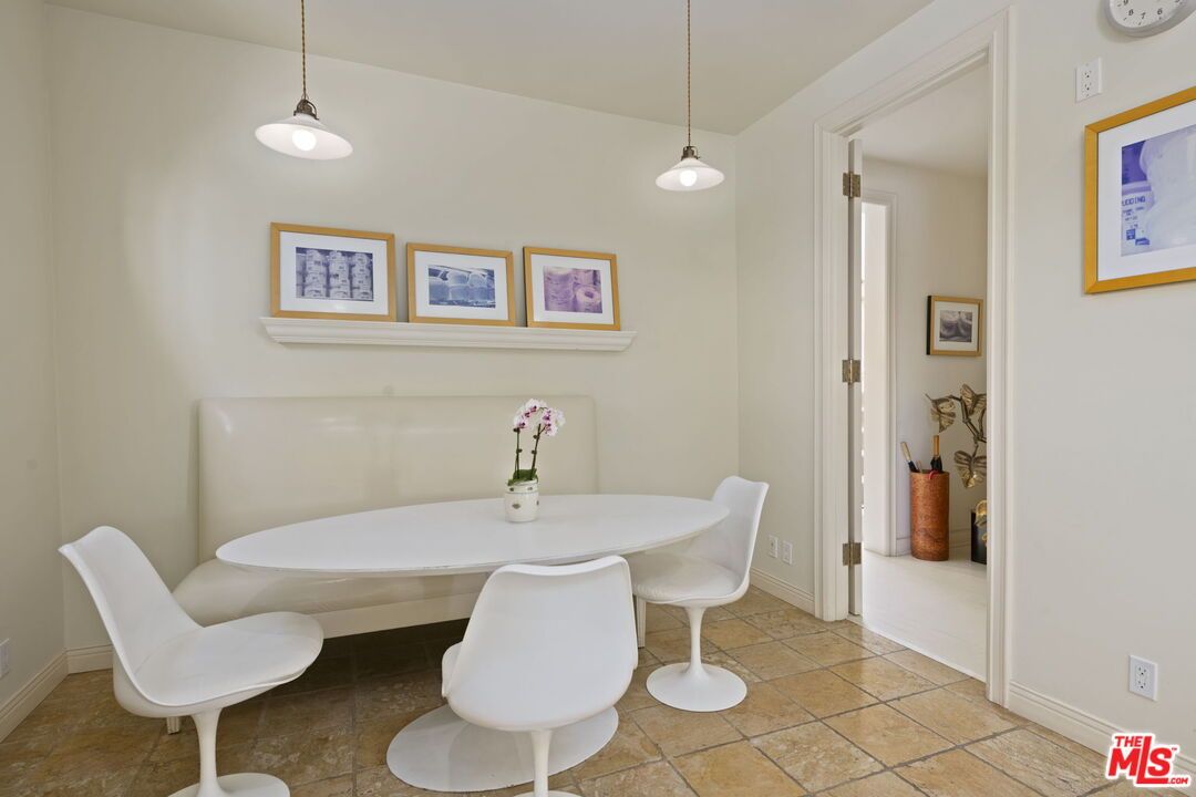 Dining room, Interior, Pendant Lights