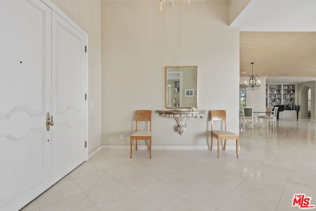 Chandelier, Dining room, Interior, Recessed Lighting