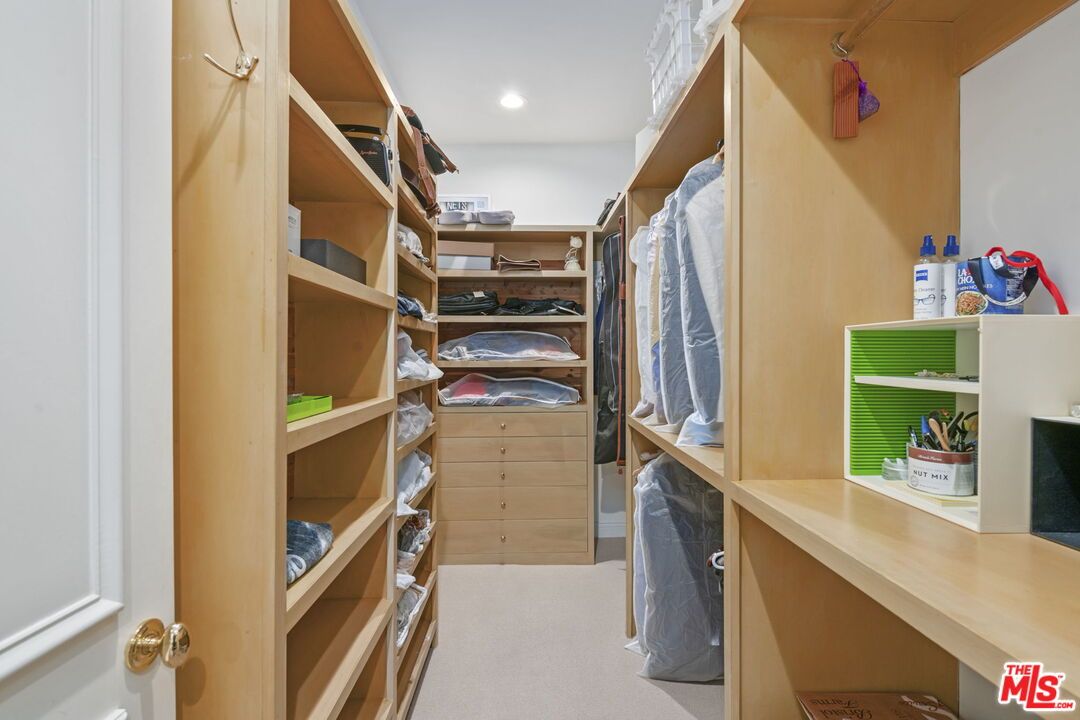 Interior, Recessed Lighting, Walk-in Closets