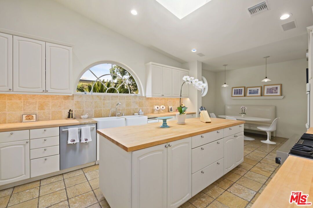 Interior, Kitchen, Pendant Lights, Recessed Lighting