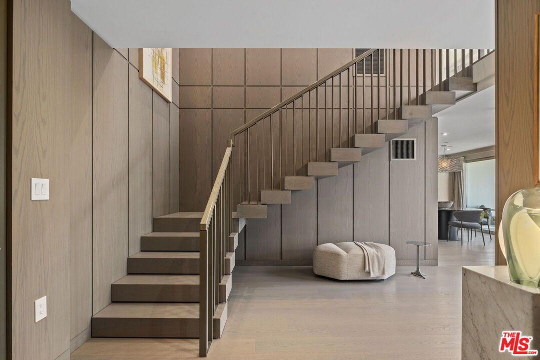 Interior, Recessed Lighting, Wood Texture Flooring, Wooden Walls