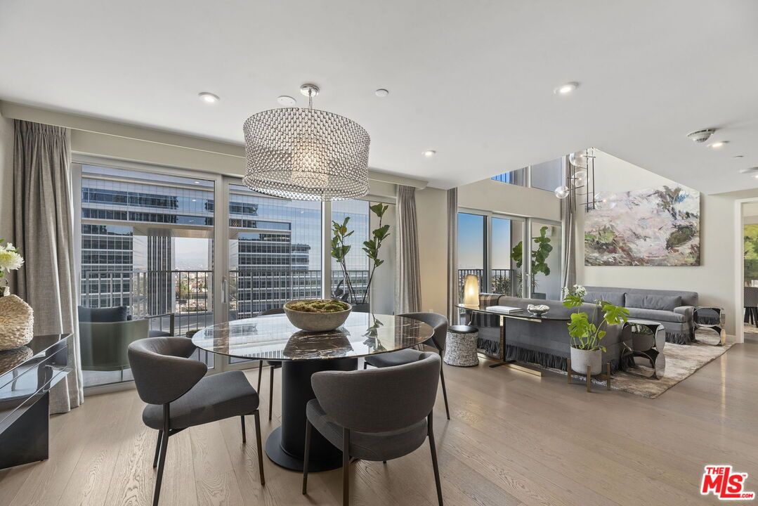 Chandelier, Dining room, Interior, Living room, Recessed Lighting, Wood Texture Flooring