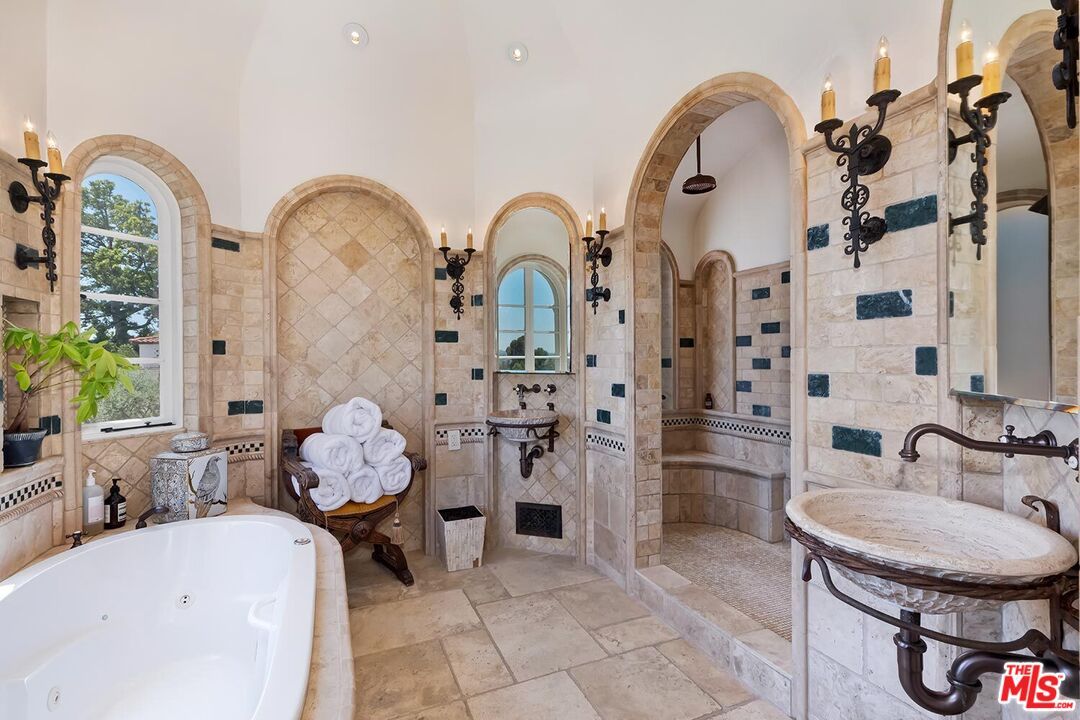 Bathroom, Free Standing Baths, Interior, Recessed Lighting