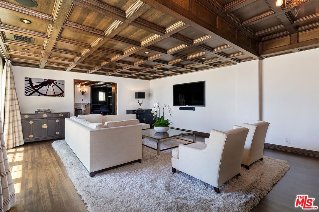 Interior, Living room, Recessed Lighting, Wooden Beams, Wooden Ceilings, Wood Texture Flooring