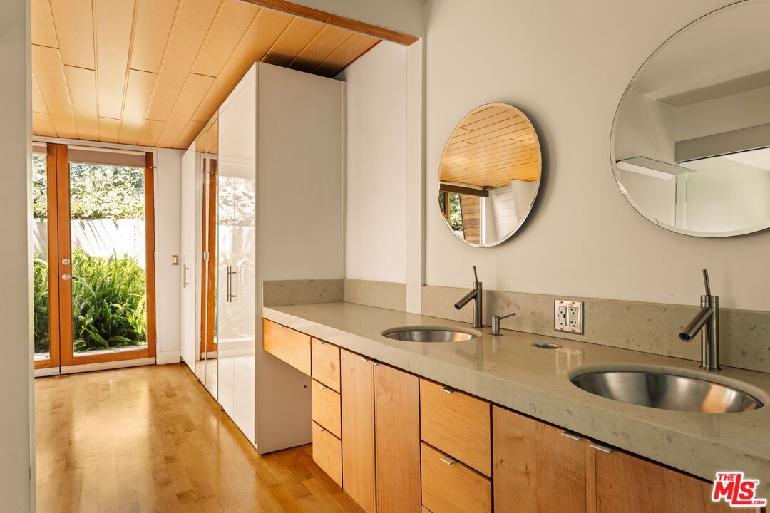Bathroom, Dual Sink Vanities, Interior, Wood Texture Flooring