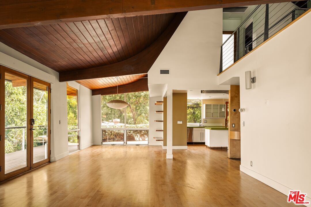 Empty room, Interior, Kitchen, Wooden Beams, Wooden Ceilings, Wood Texture Flooring