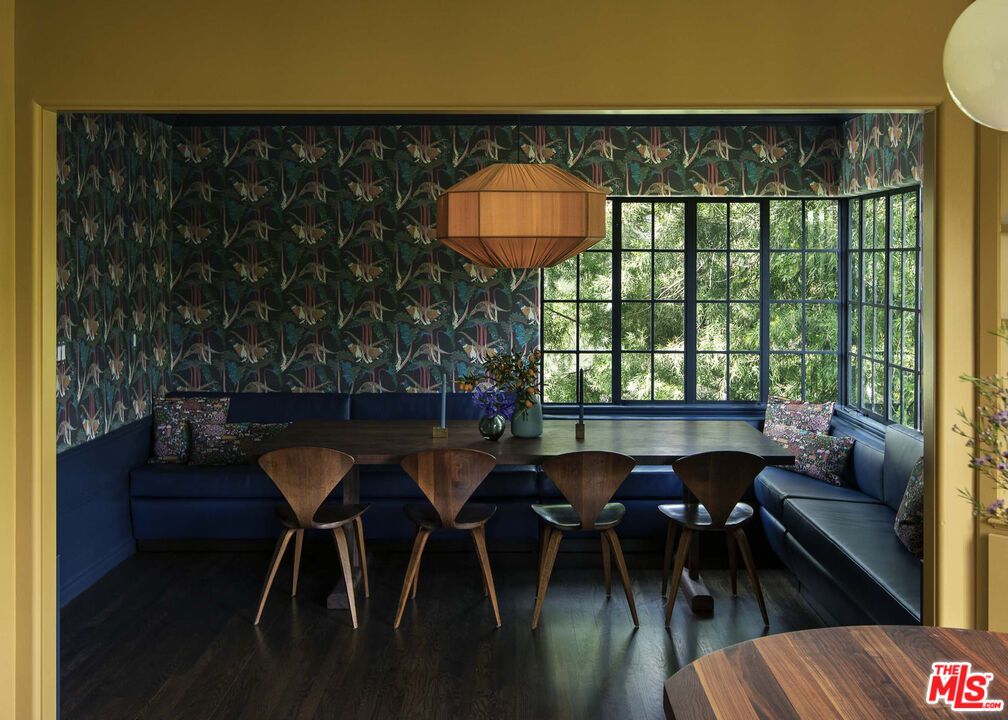 Dining room, Interior, Wood Texture Flooring