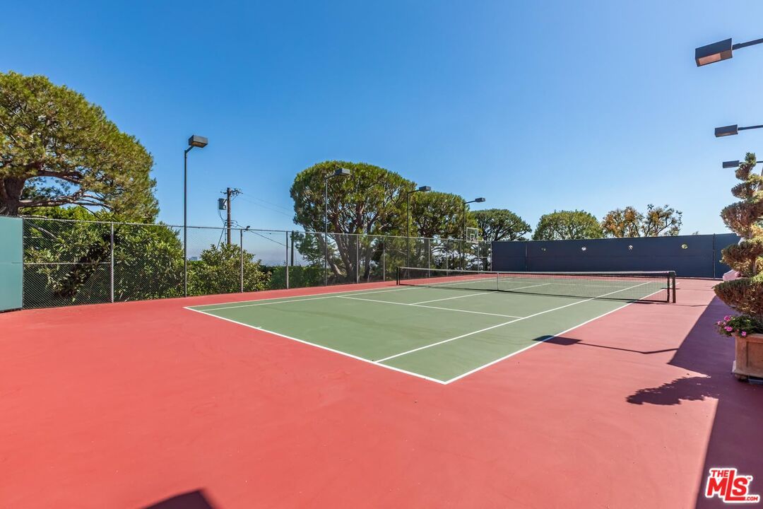 Exterior, Tennis Courts