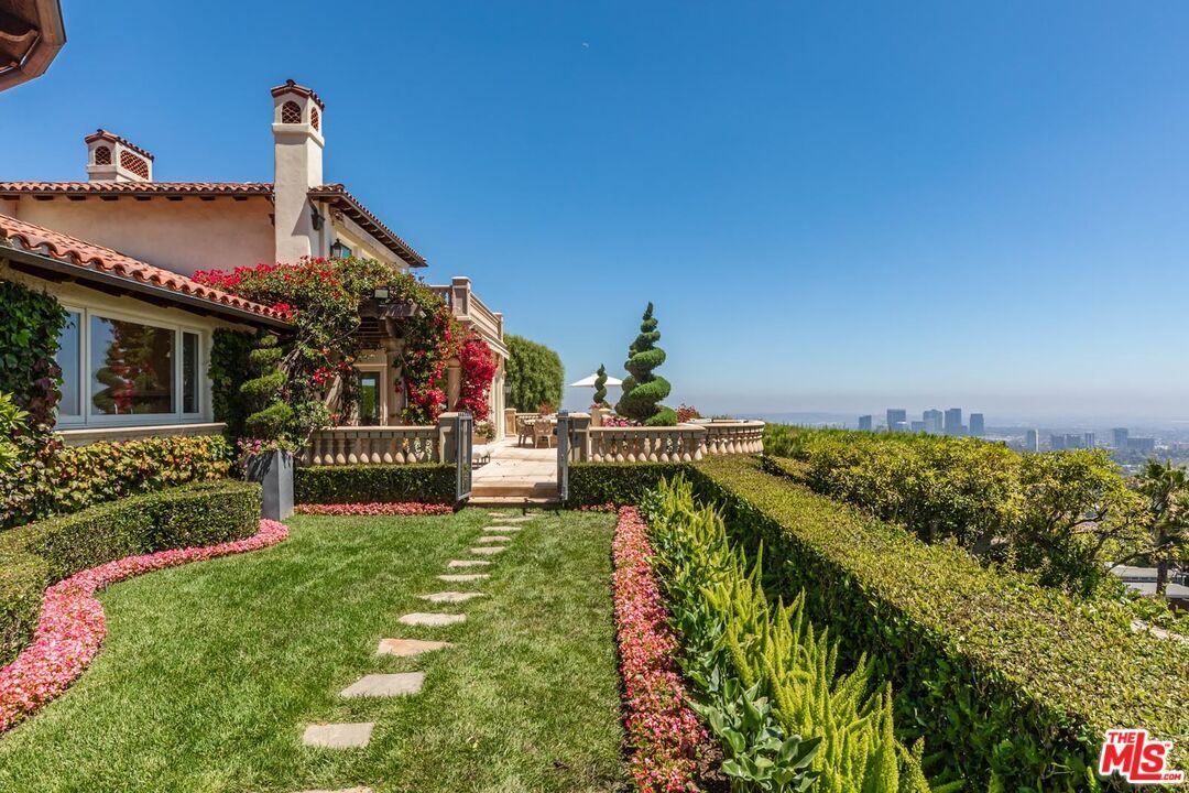 Backyard, Exterior, Water