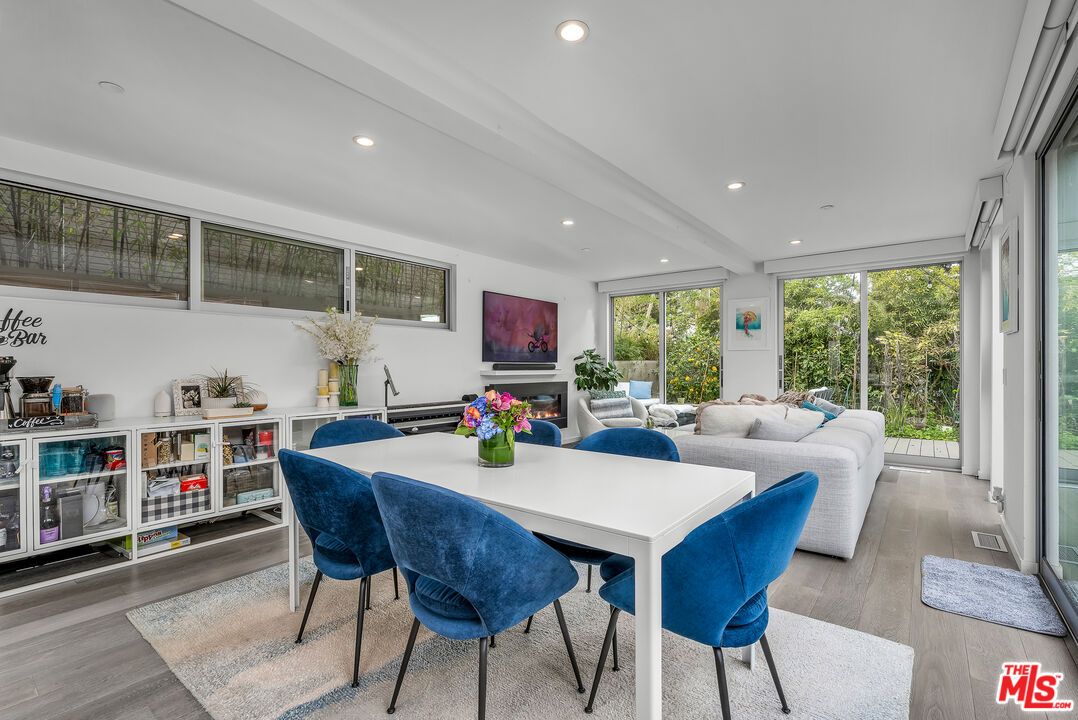 Dining room, Interior, Living room, Recessed Lighting, Wood Texture Flooring