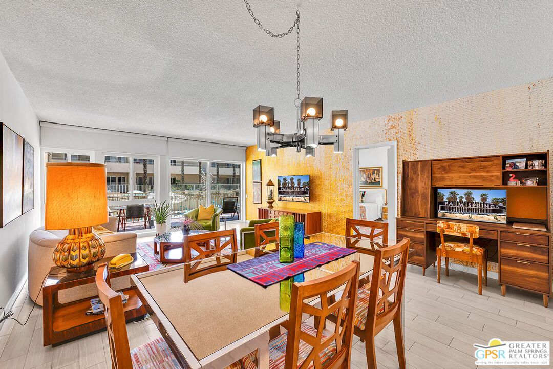 Chandelier, Dining room, Interior, Living room, Wood Texture Flooring
