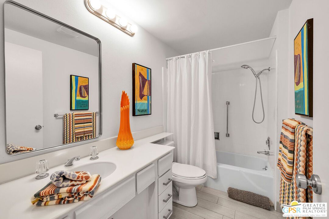 Bathroom, Interior
