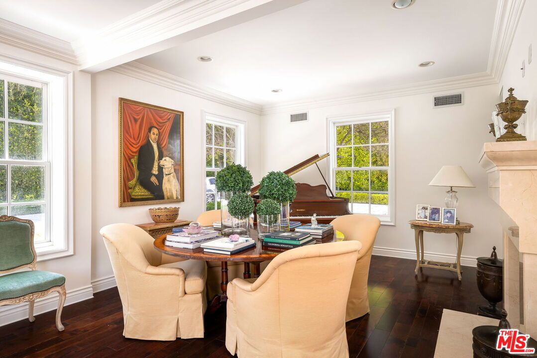 Home Office, Interior, Piano, Recessed Lighting, Wood Texture Flooring