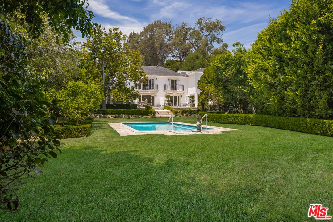 Backyard, Exterior, Pool