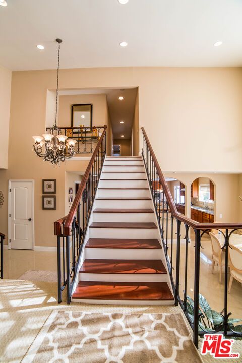 Chandelier, Interior, Recessed Lighting