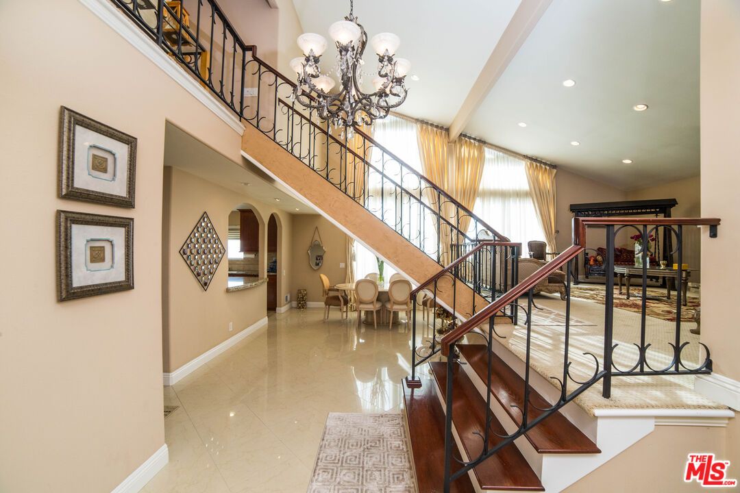 Chandelier, Dining room, Interior, Recessed Lighting