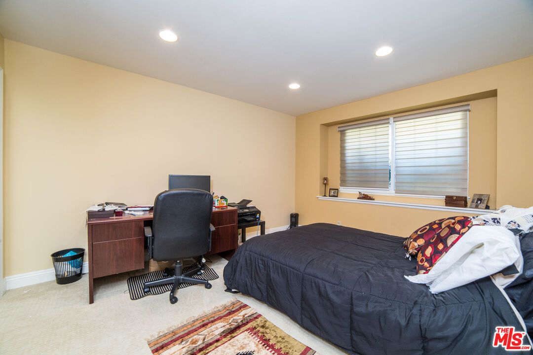 Bedroom, Home Office, Interior, Recessed Lighting