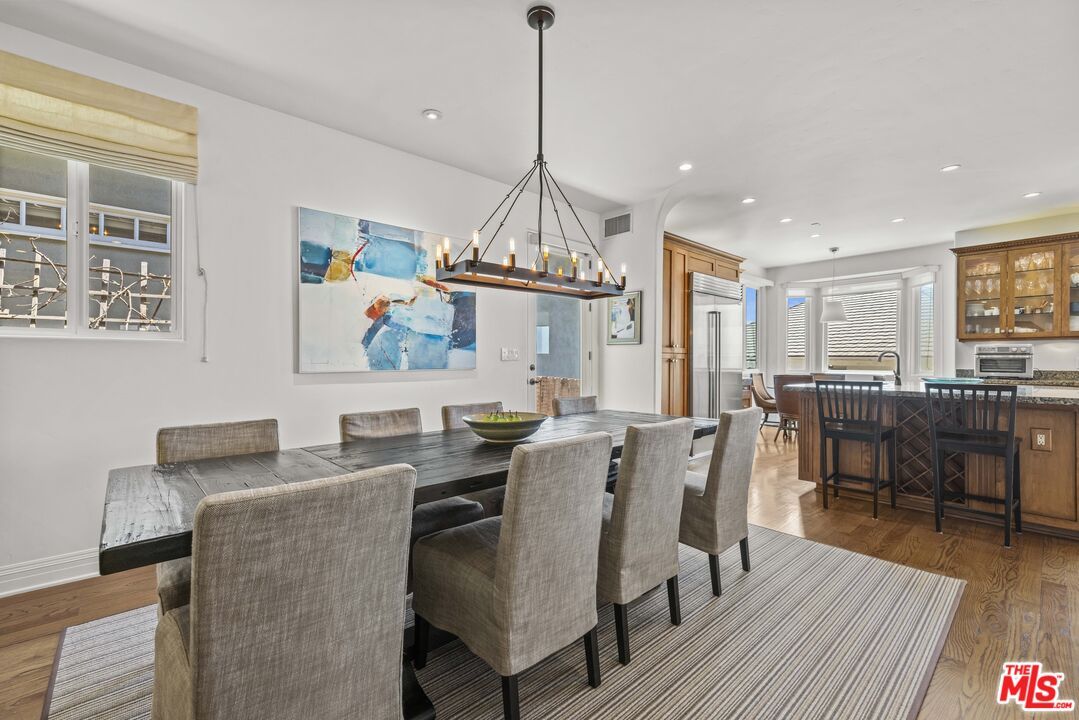 Chandelier, Dining room, Interior, Pendant Lights, Recessed Lighting, Wood Texture Flooring