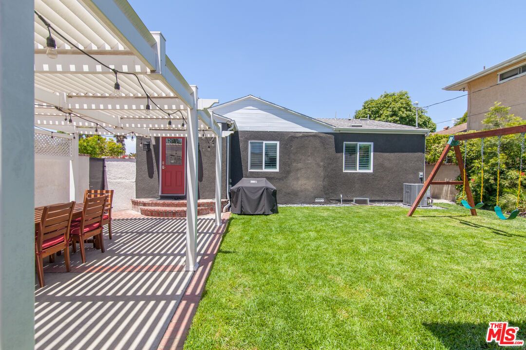 Backyard, Exterior, Playground