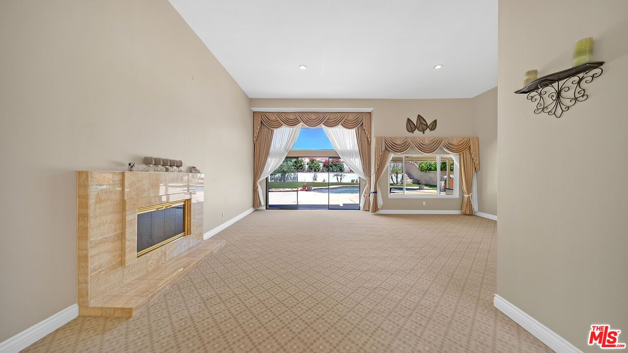 Empty room, Fireplace, Interior, Recessed Lighting