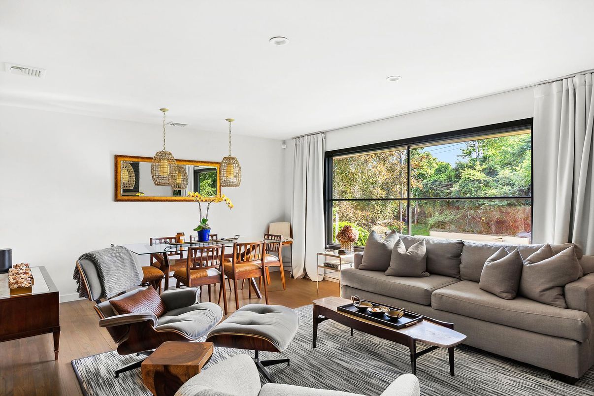 Dining room, Interior, Living room, Pendant Lights, Recessed Lighting, Wood Texture Flooring