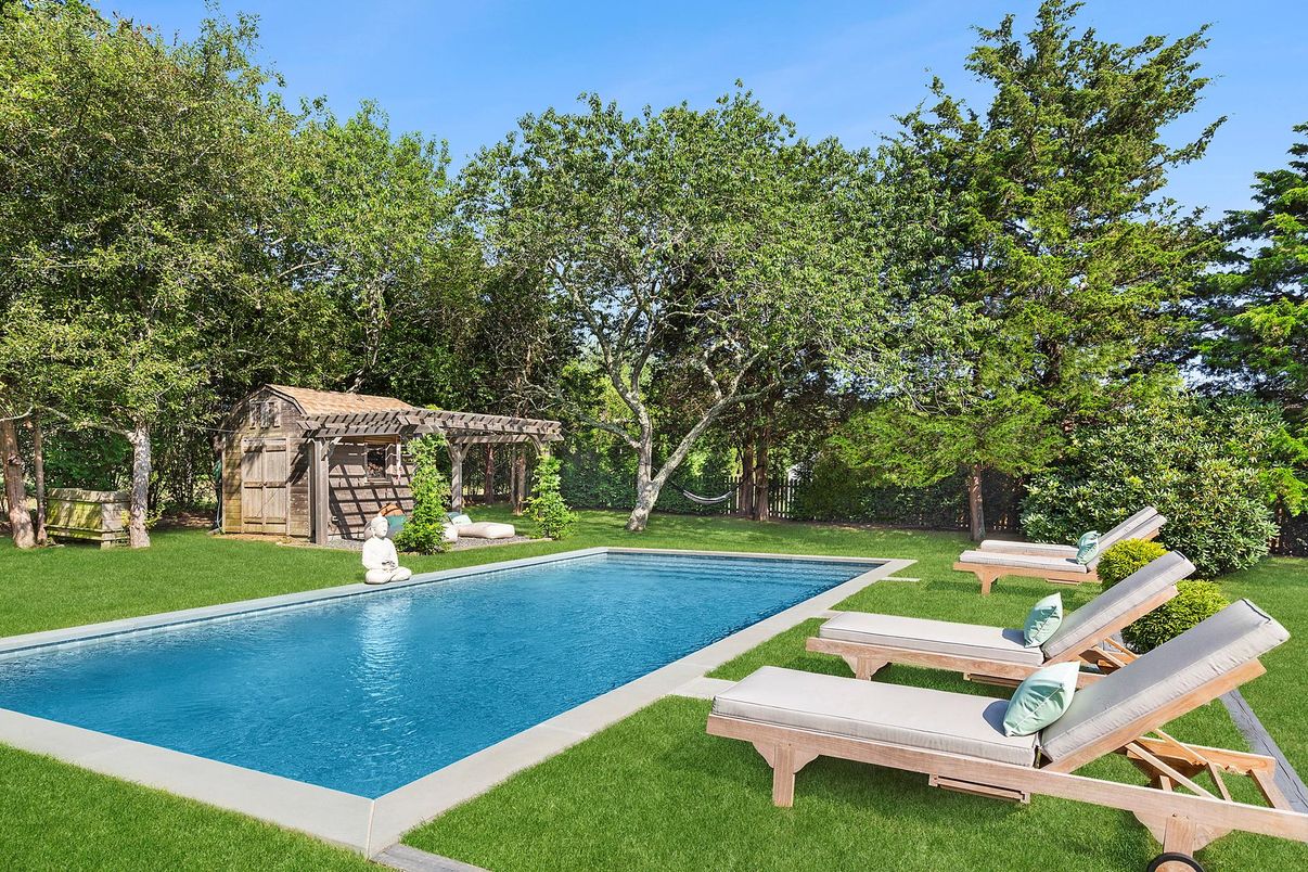 Backyard, Exterior, Pool