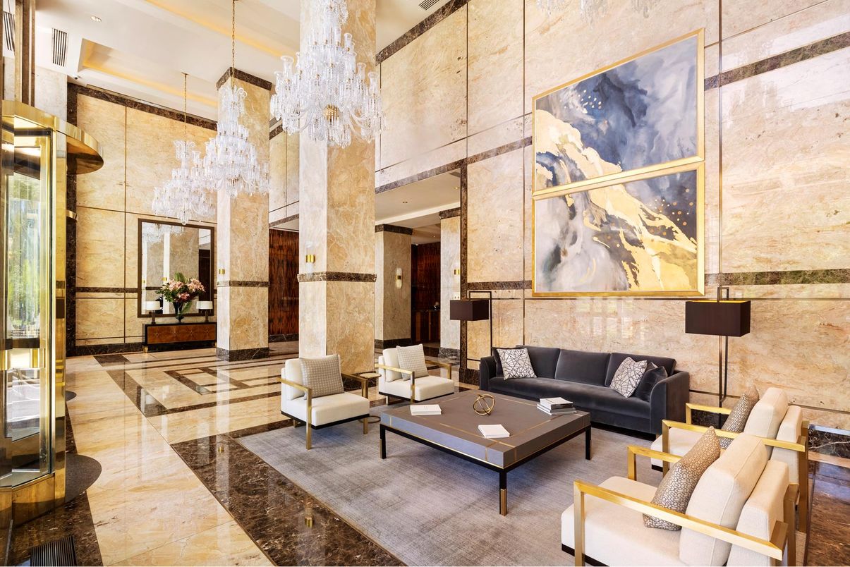Chandelier, Interior, Living room